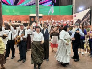Atores na Festa da Uva de Jundiaí 2026