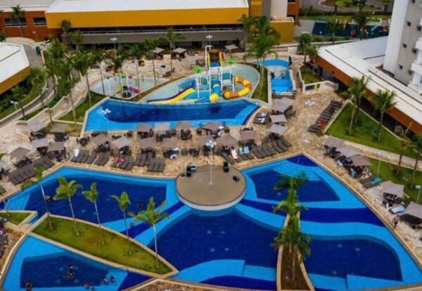 Piscina do Solar das Águas Park Resort